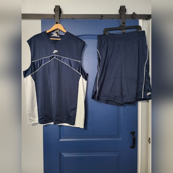 Nike Jersey & Short Set - Picture 1 of 6
